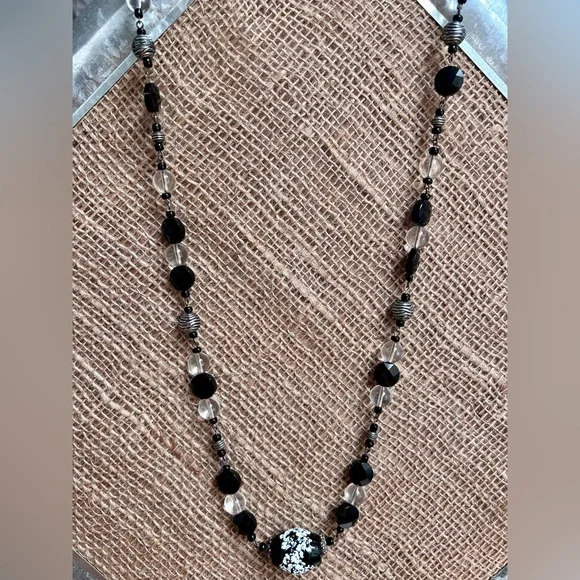 Handmade Black & White/Clear Glass Beads Necklace - Picture 2 of 3